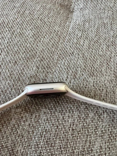 Apple Watch Series 8 ����
