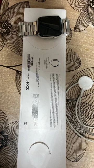 Apple Watch SE ����