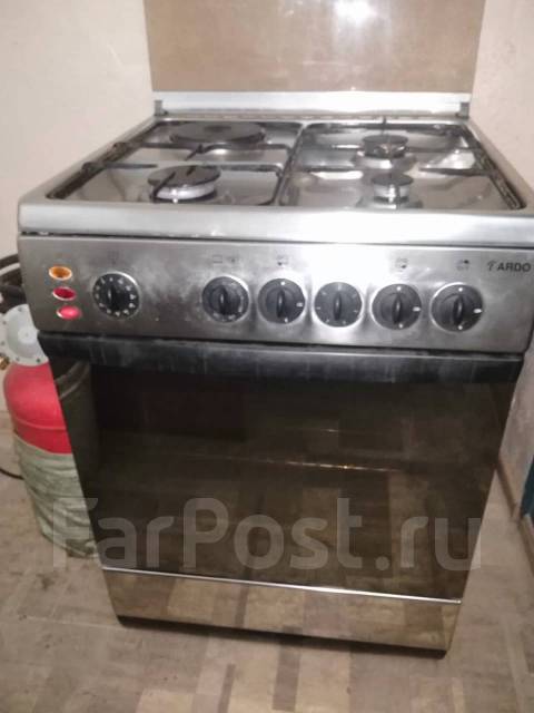 Продаю газовую печь - Кухонные печи и вытяжки в Уссурийске