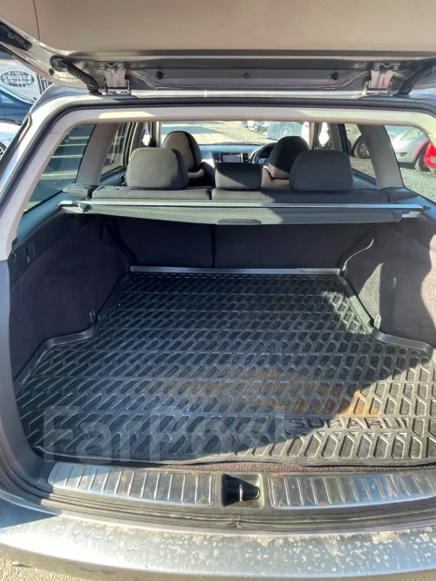 Subaru Legacy. BPE, EZ30 ����