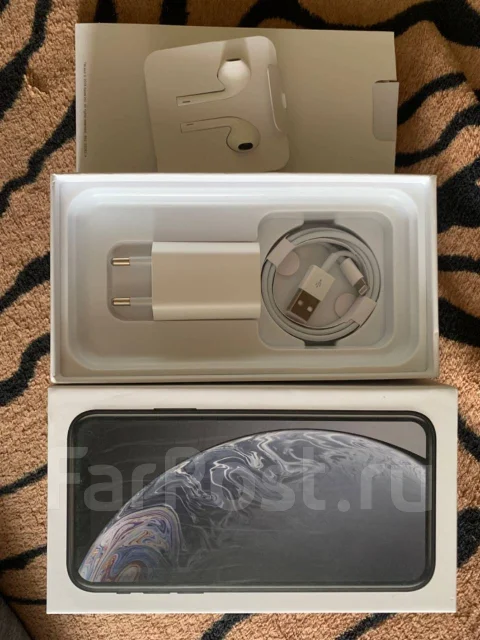 Apple iPhone Xr. �/�, 64 ��, ������, 4G LTE ����