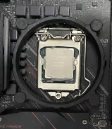 Intel Core i3-8100 ����