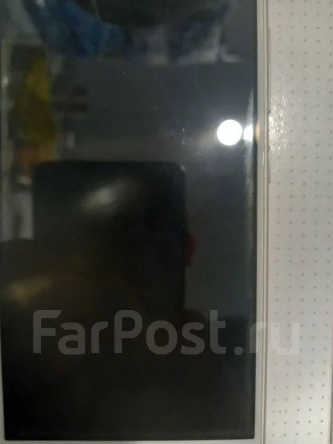 Asus ZenFone Live. �/�, �� 8 ��, �������, 3G, 4G LTE ����