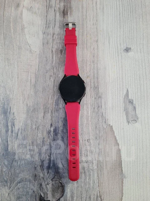 Samsung Galaxy Watch4. IP68 ����