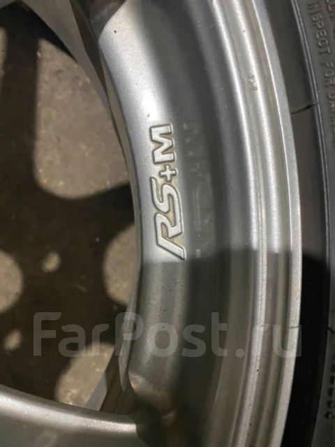 Enkei RS+M. 7.0x17", 5x114.3, ET45 ����