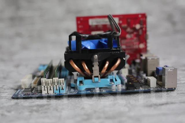 AMD Phenom II X4 965 BE ����