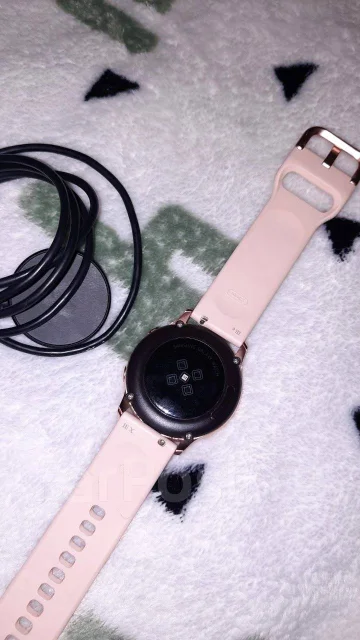 Samsung Galaxy Watch Active2 ����