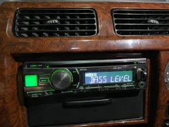 Alpine CDE-181R ����