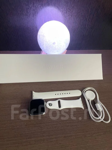 Apple Watch Series 7. GPS, IP67 ����