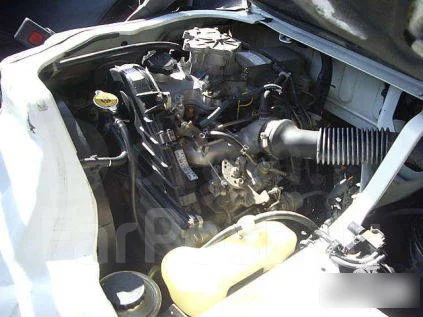 Toyota Lite Ace. CM60, 2C ����