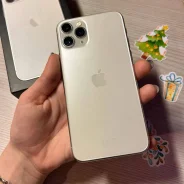 Apple iPhone 11 Pro. �����, �� 8 ��, �����, 4G LTE, NFC ����