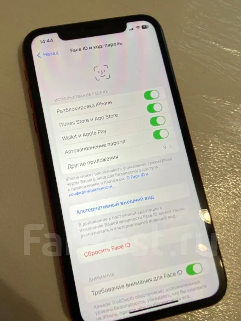 Apple iPhone 11. �/�, 64 ��, �������, 3G, 4G LTE, ���������� ����