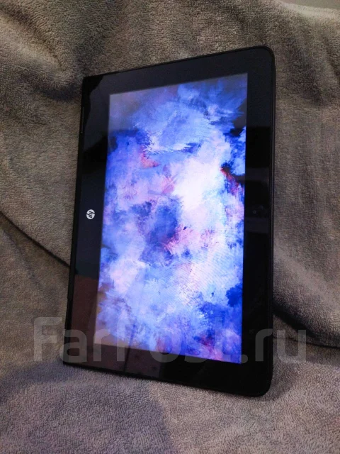 HP. 13.3", 2,4����, ��� 4 ��, ���� 128���, WiFi: 1, Bluetooth: 1 ����