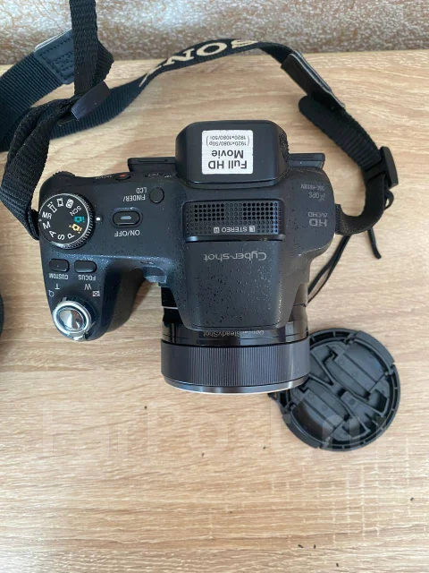Sony Cyber-shot DSC-HX100V. 15 - 19.9 ��, ���: 14� � ����� ����