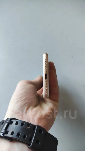 Apple iPhone 7. �/�, 32 ��, �������, 4G LTE ����