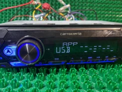 Pioneer Carrozzeria MVH ����