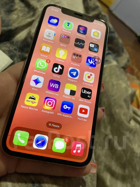 Apple iPhone X. �/�, 64 ��, �����, 4G LTE ����