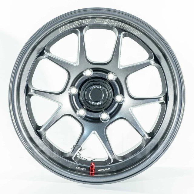Lenso Venom-6. 9.0x18", 6x139.7, ET0, �� 106���. ����
