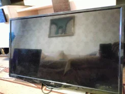 JVC. OLED ����