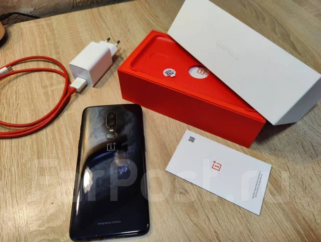 OnePlus 6. �/�, 128 ��, ������, 3G, 4G LTE, Dual-SIM, NFC ����