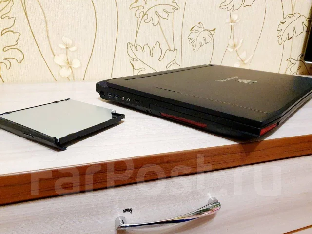 Acer Predator Triton 17 X. 17", ��� 32 ��, ���� 1 000���, WiFi: 1, Bluetooth: 1, ����������� �� 4��. ����