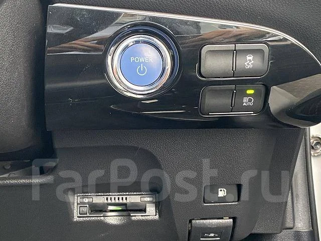 Toyota Prius. ��������, 4wd, 1.8 (98��.�.), ������, �/�. ��� ����� �� ������������ ����
