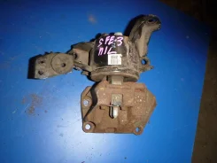 ����� ��������� ����� Hyundai Santa FE 218302W100 218302W100 ����