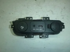 ������ AUX Kia Sportage 961103W000 961103W000 ����