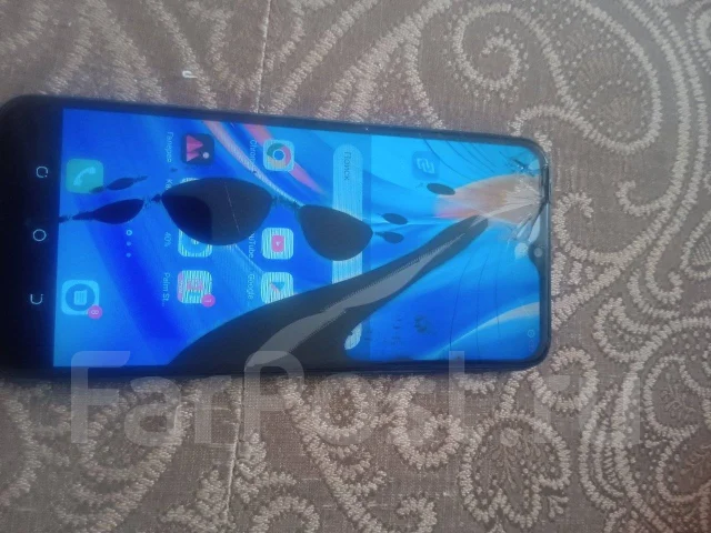 Tecno Spark 6 Go. �/�, 32 ��, ���������, 4G LTE ����