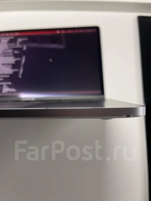 Apple MacBook Pro 13 2018. 13.1", ��� 8 ��, ���� 512���, WiFi: 1, Bluetooth: 1, ����������� �� 12��. ����