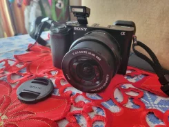Sony Alpha ILCE-6000 Kit. 20 � ����� �� ����