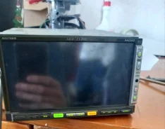 Clarion MAX735HD ����