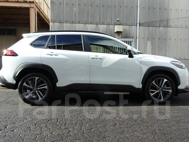 Toyota Corolla Cross. ��������, 4wd, 1.8 (98��.�.), ������, 1 000����. ��, �/�, ��� ���. ��� ����� �� ������������ ����