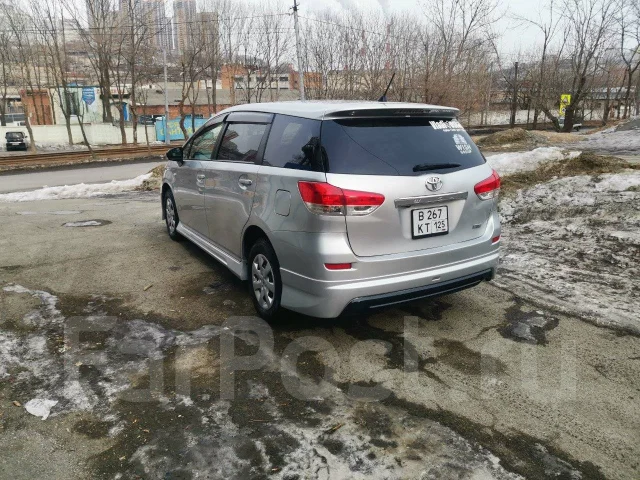 Toyota Wish. ��������, ��������, 1.8 (144��.�.), ������, 170 000����. �� ����