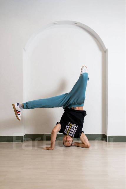 Брейк-данс, брейкинг, Танцы Чуркин во Владивостоке