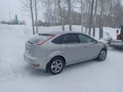 Ford Focus ����