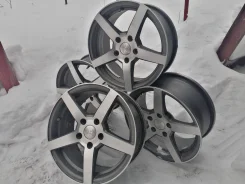 Vossen 082. 3.5x16", 5x114.3, ET-40, �� 60,1���. ����