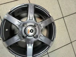 Vianor. 5.5x14", 4x108, ET37.3, �� 73,1���. ����