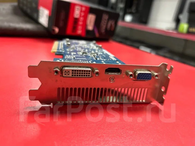 GeForce GT 210 ����