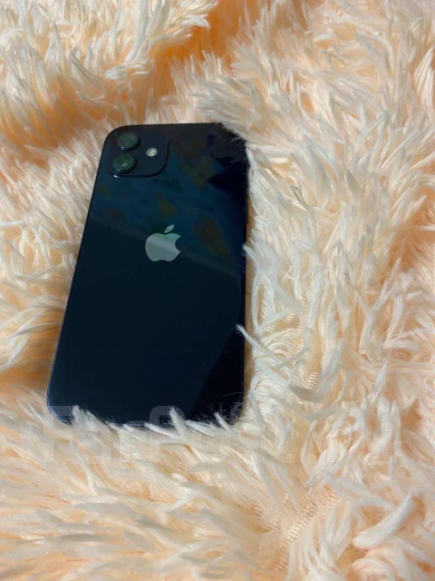 Apple iPhone 12. �/�, 64 ��, �����, 4G LTE ����