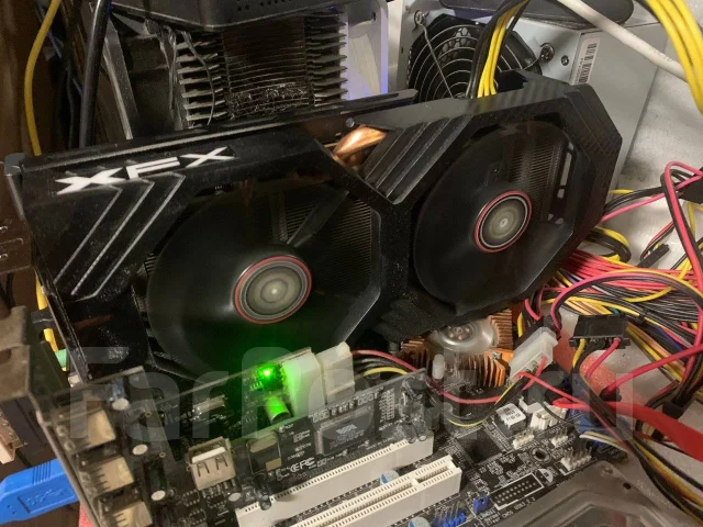 Radeon RX 590 ����