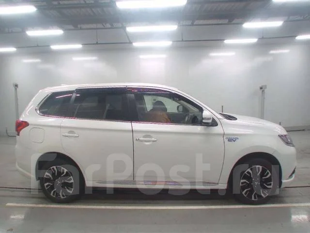 Mitsubishi Outlander. ��������, 4wd, 2.0 (118��.�.), ������, 30 000����. ��, �/�. ��� ����� �� ������������ ����