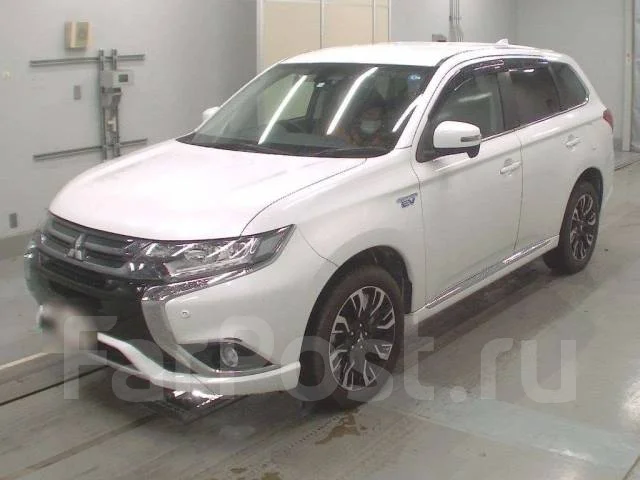 Mitsubishi Outlander. ��������, 4wd, 2.0 (118��.�.), ������, 30 000����. ��, �/�. ��� ����� �� ������������ ����