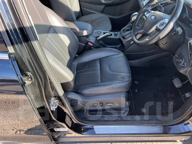 Ford Kuga ����