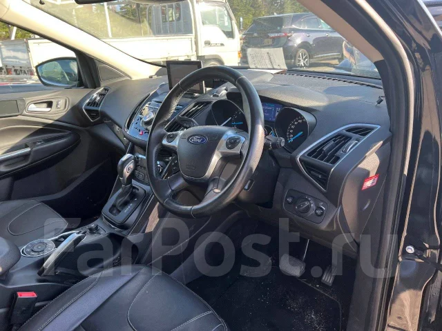 Ford Kuga ����