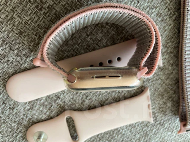 Apple Watch SE. GPS, NFC, IP68 ����