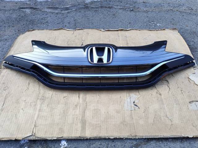 Решетка радиатора Honda FIT GK GP (GK3 GK4 GK5 GK6 GP5 GP6) 2013-2015г ...