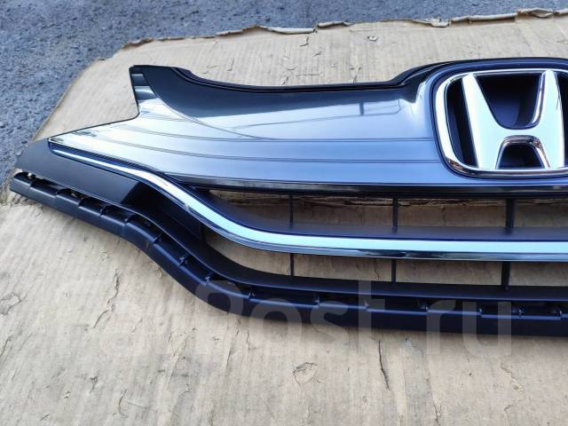 Решетка радиатора Honda FIT GK GP (GK3 GK4 GK5 GK6 GP5 GP6) 2013-2015г ...