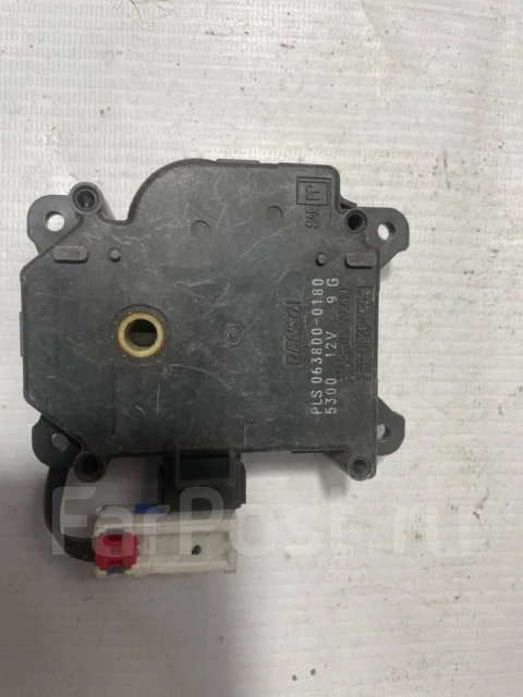 ����������� �������� ����� Toyota Ractis 2005-2007 [0638000180] NCP100 063800-0180 ����