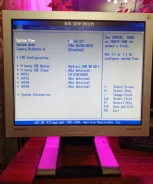 Samsung. 17", ���������� �� (LCD, LED, QLED) ����